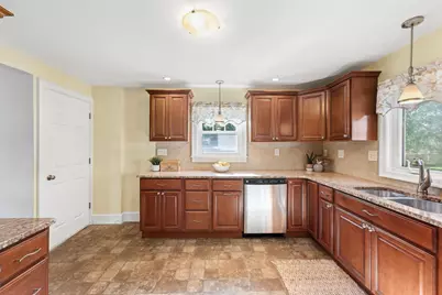 25 Dearborn Street, East Longmeadow, MA 01028 - Photo 11