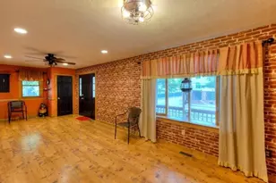 352 Lake Ave, Worcester, MA 01604 - Photo 9