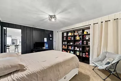 17 Oakridge St, Ludlow, MA 01056 - Photo 21