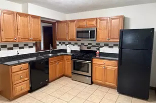 41 Broadsound Ave, Revere, MA 02151 - Photo 15