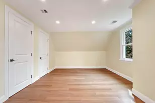 107 Woodley Ave, Boston, MA 02132 - Photo 23