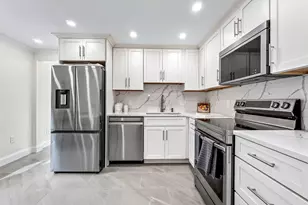107 Woodley Ave, Boston, MA 02132 - Photo 11