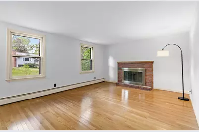 8 Ethelyn Cir, Maynard, MA 01754 - Photo 5