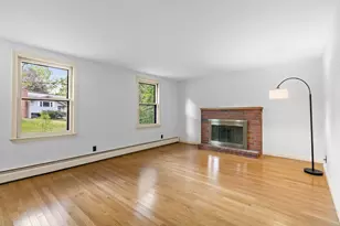 8 Ethelyn Cir, Maynard, MA 01754 - Photo 5