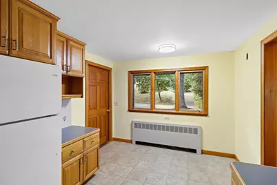 8 Ethelyn Cir, Maynard, MA 01754 - Photo 9