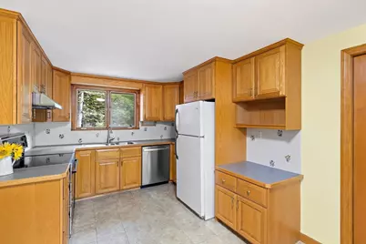 8 Ethelyn Cir, Maynard, MA 01754 - Photo 7