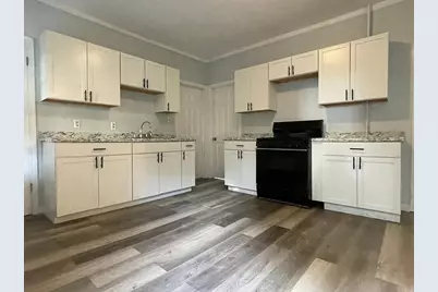 388 High St #1, Webster, MA 01570 - Photo 5