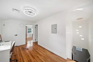 856 Newport Ave, Attleboro, MA 02703 - Photo 17