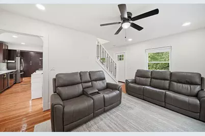 856 Newport Ave, Attleboro, MA 02703 - Photo 13