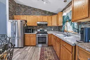 175 Slade St, Fall River, MA 02724 - Photo 5