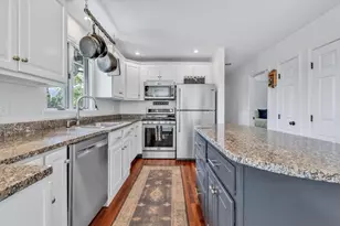 15 Iyanough Rd, Barnstable, MA 02601 - Photo 5