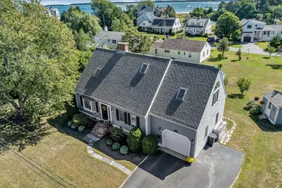 15 Iyanough Rd, Barnstable, MA 02601 - Photo 3