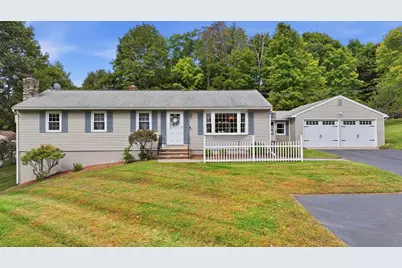 107 Cedar St, Sturbridge, MA 01518 - Photo 1