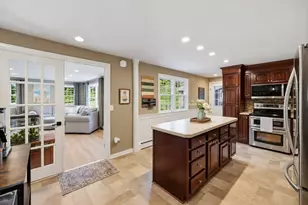 107 Cedar St, Sturbridge, MA 01518 - Photo 3