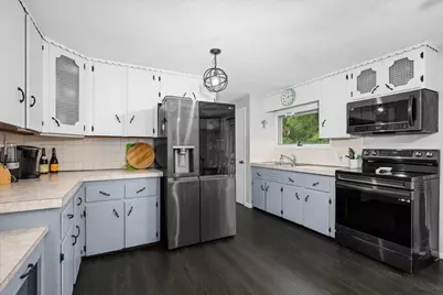 3 Vine St, Webster, MA 01570 - Photo 7