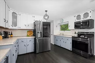 3 Vine St, Webster, MA 01570 - Photo 7