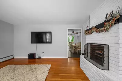 3 Vine St, Webster, MA 01570 - Photo 5
