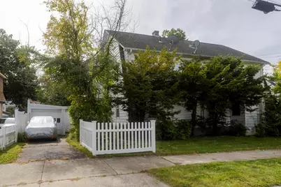 81-83 Chestnut Street, Springfield, MA 01151 - Photo 3