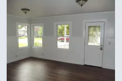 27 Elizabeth St, Lunenburg, MA 01462 - Photo 11