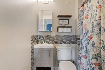 33 Ninth Ave, Haverhill, MA 01830 - Photo 11