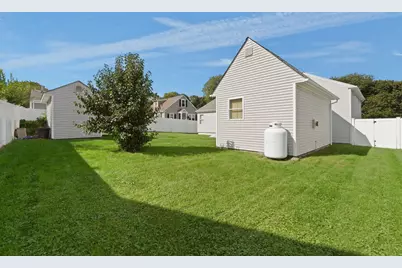 99 Luther Ave, Somerset, MA 02726 - Photo 39