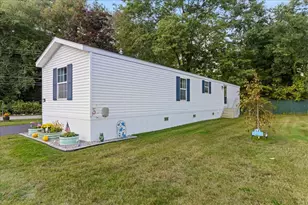 1 Arrow Dr, Salem, NH 03079 - Photo 23