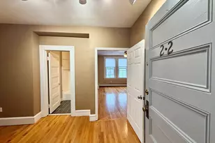 2 Arlington St, Cambridge, MA 02140 - Photo 3