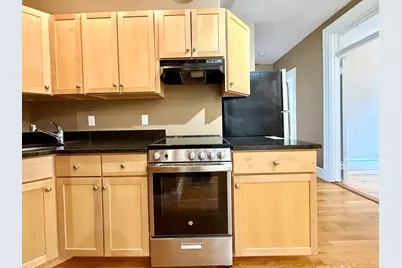 2 Arlington St #22, Cambridge, MA 02140 - Photo 5