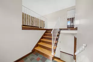 32 Robert Rd, Revere, MA 02151 - Photo 9