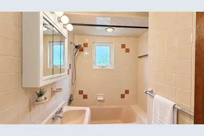 51 Dearborn St #1, Medford, MA 02155 - Photo 9