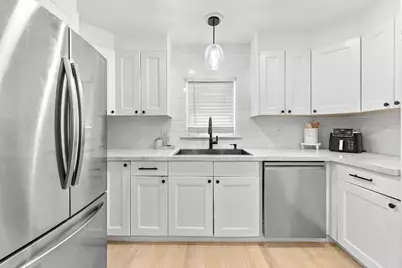 861 Pleasant St, Attleboro, MA 02703 - Photo 3