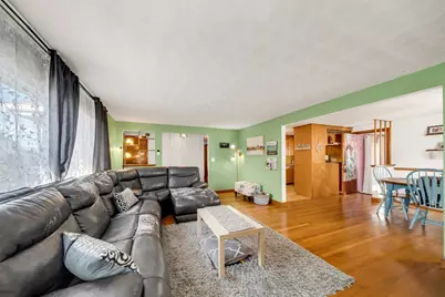 45 Sigourney St, Revere, MA 02151 - Photo 5