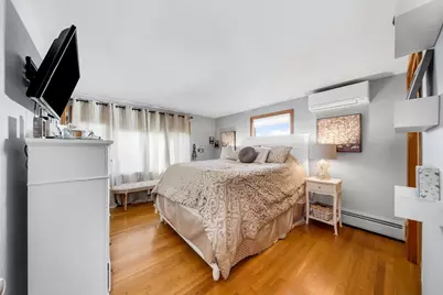 45 Sigourney St, Revere, MA 02151 - Photo 11