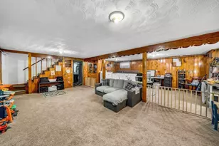 45 Sigourney St, Revere, MA 02151 - Photo 15