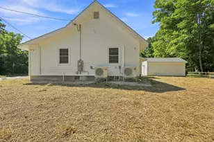 204 River Dr, Hadley, MA 01035 - Photo 27