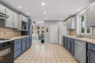 5 Mooney Ave, Salem, MA 01970 - Photo 13