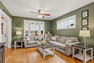 5 Mooney Ave, Salem, MA 01970 - Photo 3