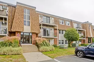 80 Damon Rd, Northampton, MA 01060 - Photo 1