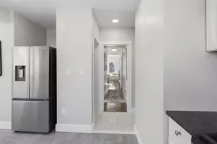 15 S Fairview St, Boston, MA 02131 - Photo 9
