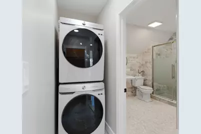 15 S Fairview St #3, Boston, MA 02131 - Photo 31