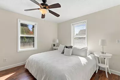 739 County St, New Bedford, MA 02740 - Photo 9