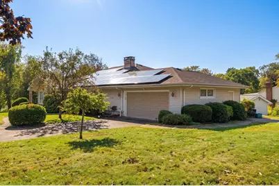 131 Valley Rd, Somerset, MA 02726 - Photo 3