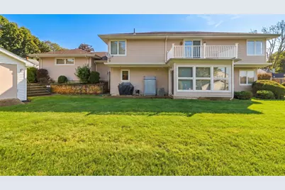 131 Valley Rd, Somerset, MA 02726 - Photo 7