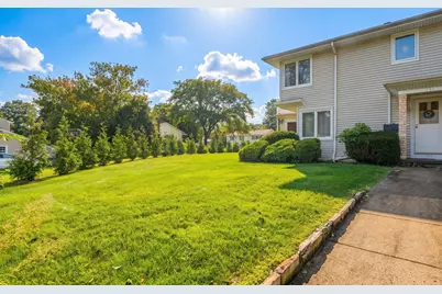 131 Valley Rd, Somerset, MA 02726 - Photo 11
