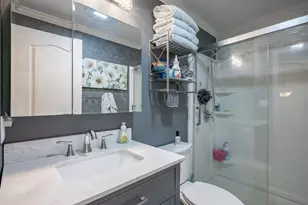 22 Suffolk Ct, Bedford, NH 03110 - Photo 19