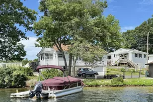 60 Wakefield Ave Webster Lake, Webster, MA 01570 - Photo 17