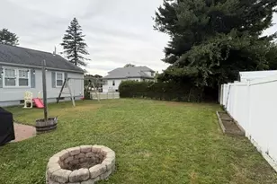 88 Cedar St, Ludlow, MA 01056 - Photo 7