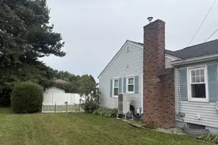 88 Cedar St, Ludlow, MA 01056 - Photo 3