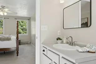 48 June St, Northbridge, MA 01534 - Photo 25