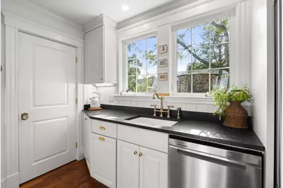 37 Arborway Dr, Braintree, MA 02184 - Photo 15
